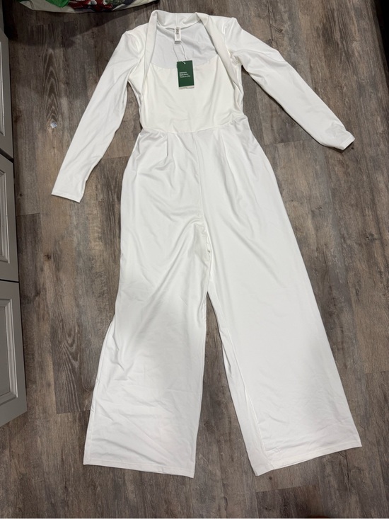 HALARA Pants - HALARA White Long-Sleeve Wide-Leg Jumpsuit